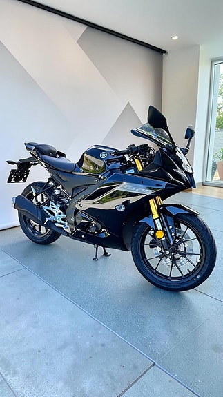 Yamaha R 125 11 of 17