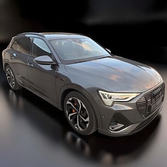 Audi e-tron 9 of 29