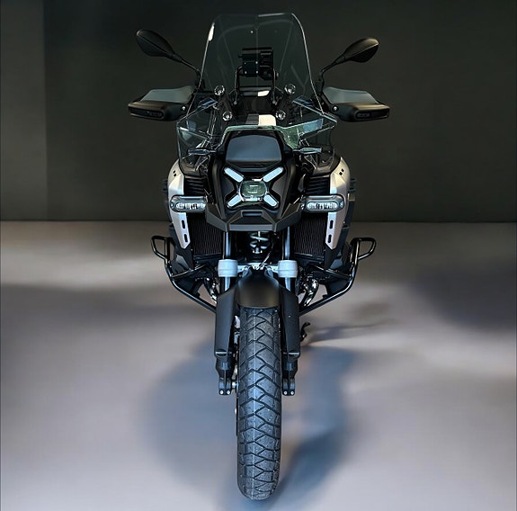 BMW R 1300 GSA TRIPLE BLACK 4 of 5