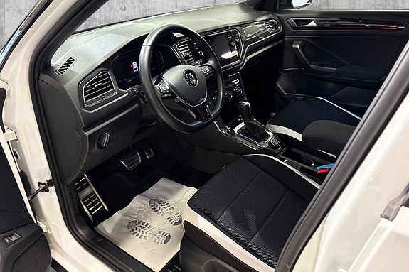 Volkswagen T-Roc 12 of 20