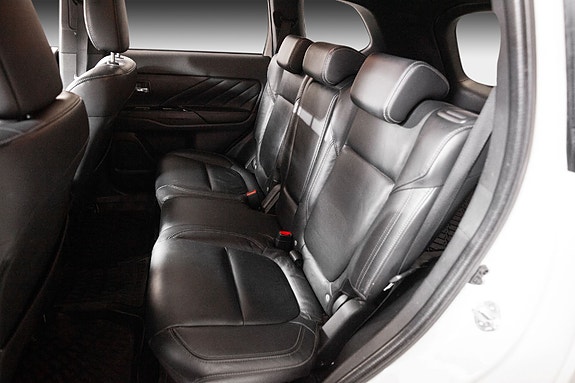 Mitsubishi Outlander 23 of 25