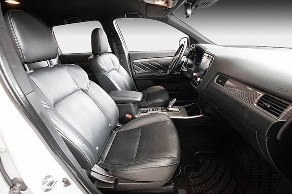 Mitsubishi Outlander 25 of 25