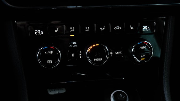Skoda Superb 26 of 30