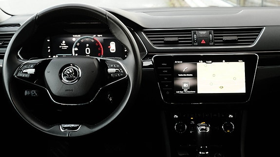 Skoda Superb 15 of 30