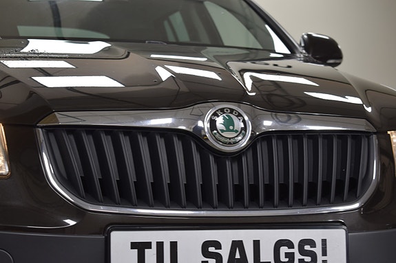 Skoda Superb 8 of 30