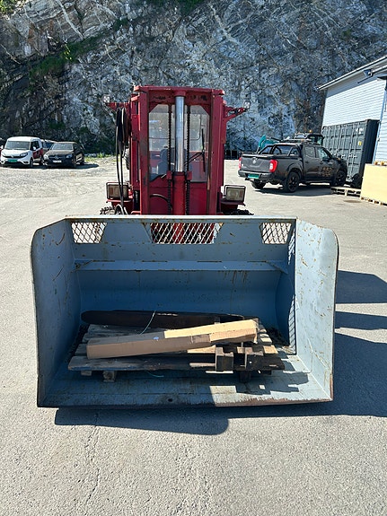 Manitou MC30NS 3 of 5