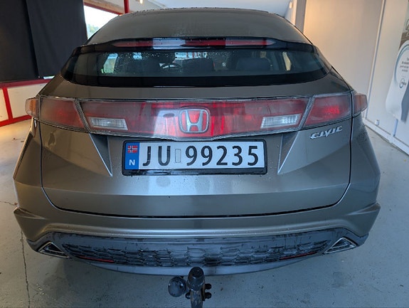 Honda Civic 4 of 5