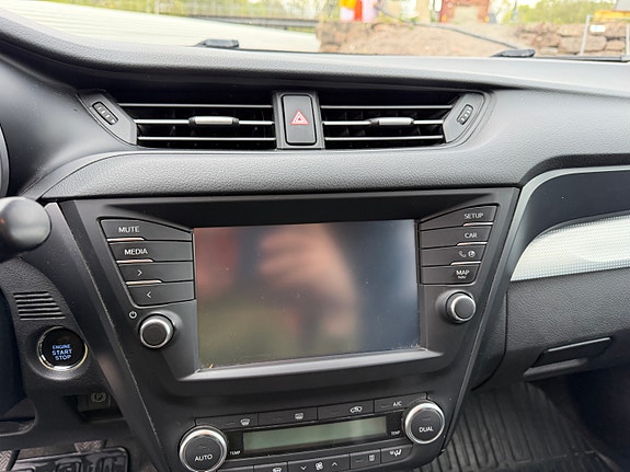 Toyota Avensis 25 of 30