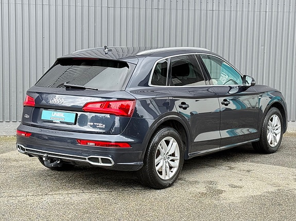 Audi Q5 4 of 30