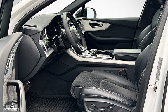 Audi Q7 9 of 23