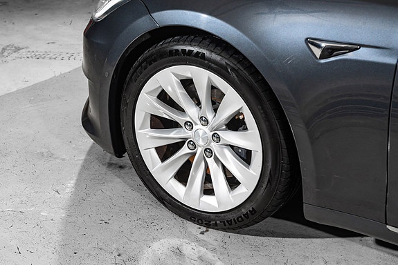 Tesla Model S 9 of 27