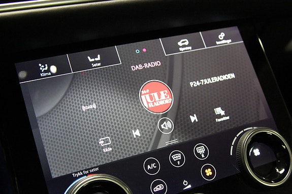 Land Rover Range Rover Velar 20 of 30