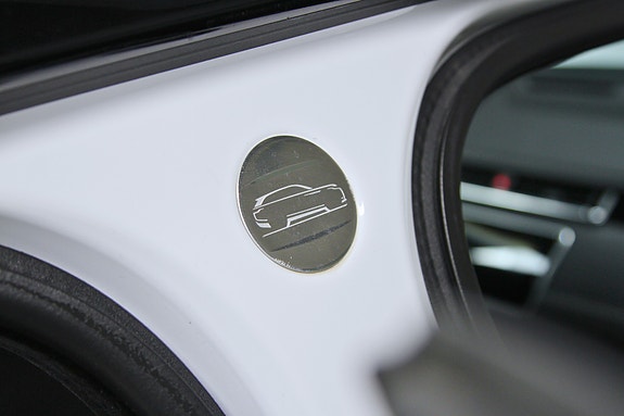 Land Rover Range Rover Velar 4 of 30