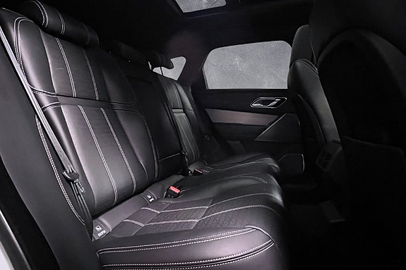 Land Rover Range Rover Velar 7 of 30