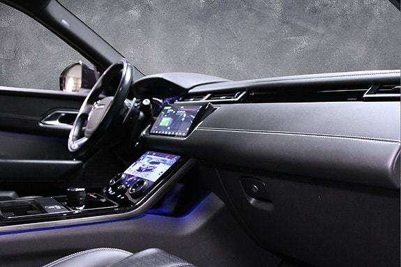 Land Rover Range Rover Velar 11 of 30