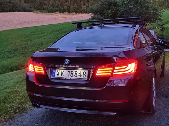 BMW 525d 4 of 5