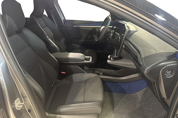 Renault Megane 23 of 26