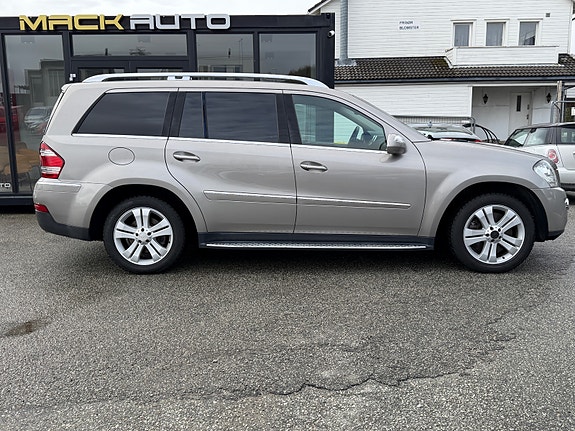 Mercedes-Benz GL 5 of 5