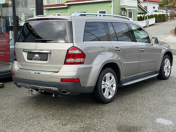 Mercedes-Benz GL 4 of 5