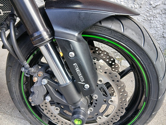 Kawasaki Z 800 ABS 6 of 6