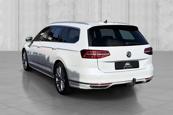 Volkswagen Passat 4 of 5