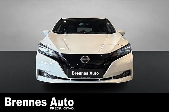 Nissan Leaf 2 of 24