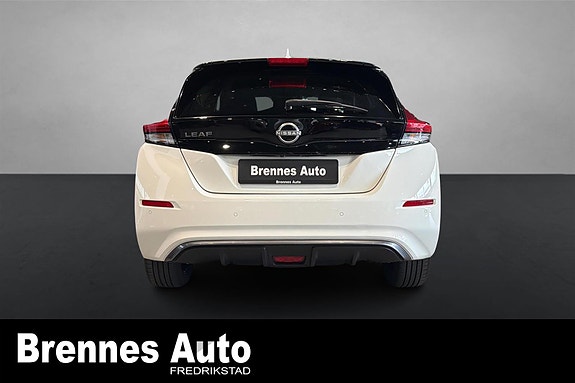 Nissan Leaf 6 of 24