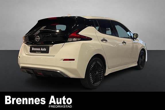 Nissan Leaf 7 of 24
