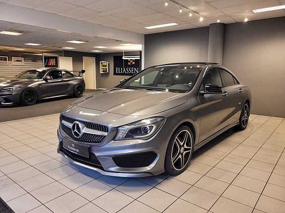 Mercedes-Benz CLA180 9 of 28