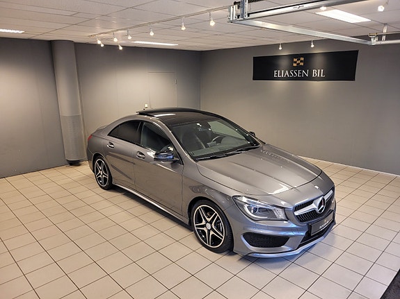 Mercedes-Benz CLA 2 of 5