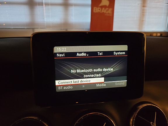 Mercedes-Benz CLA180 25 of 28