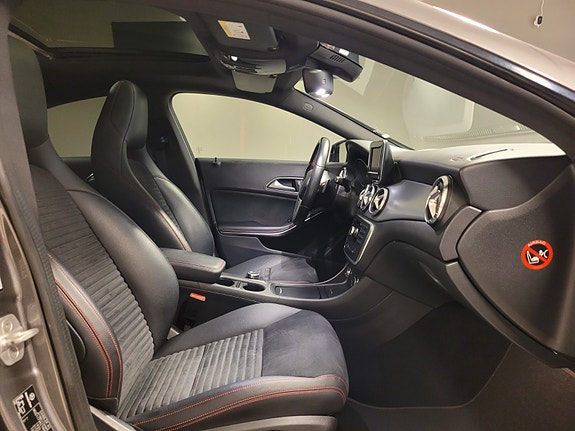Mercedes-Benz CLA180 12 of 28