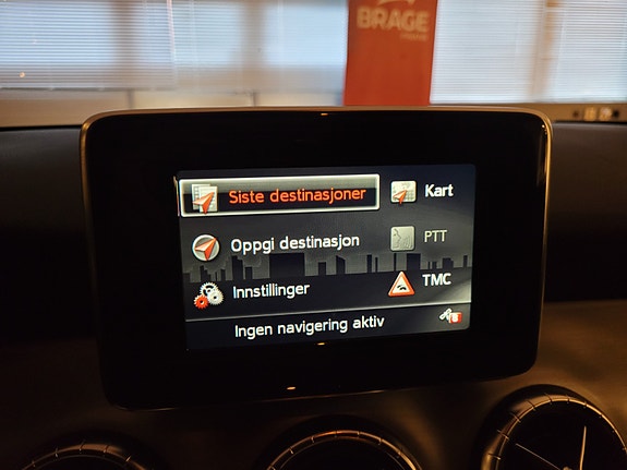 Mercedes-Benz CLA180 26 of 28