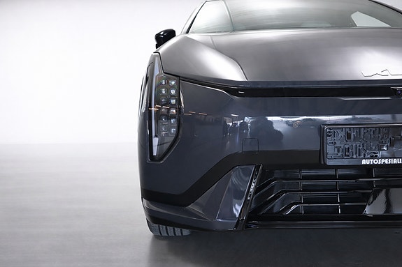 Kia EV4 3 of 24