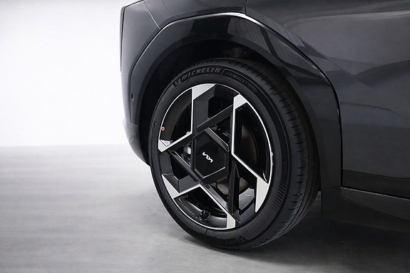 Kia EV4 6 of 24