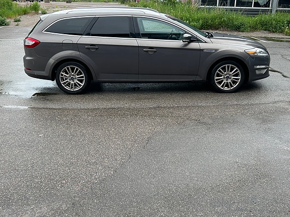 Ford Mondeo 9 of 27