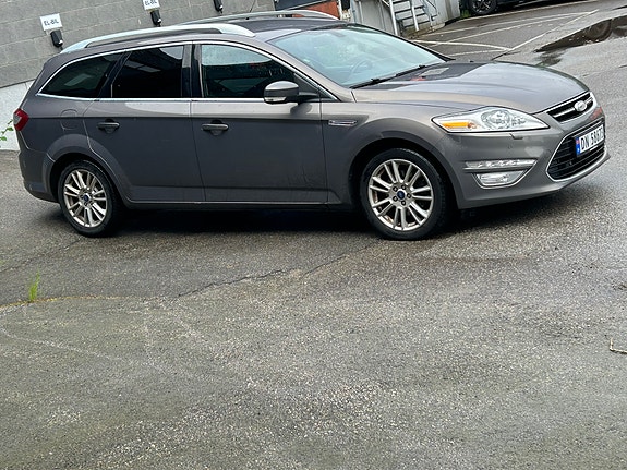 Ford Mondeo 2 of 27