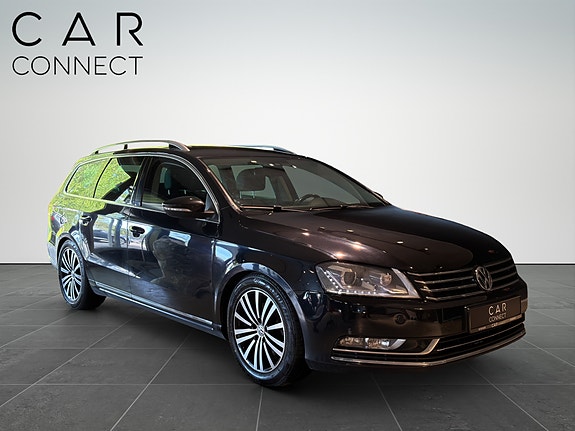 Volkswagen Passat 13 of 30