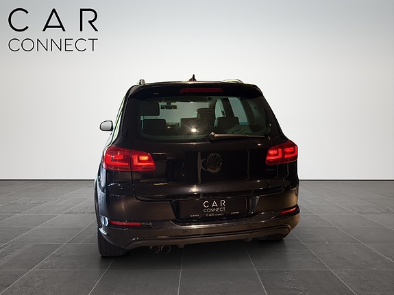 Volkswagen Tiguan 5 of 20