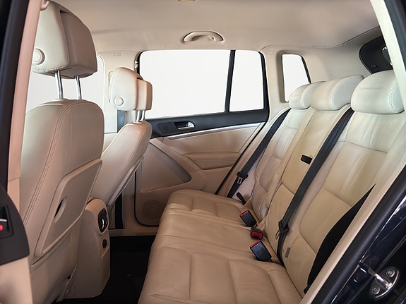 Volkswagen Tiguan 14 of 20