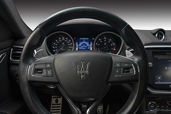 Maserati Ghibli 21 of 30