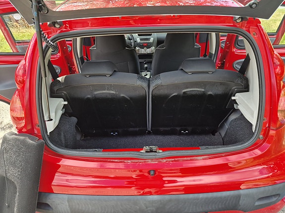 Peugeot 107 26 of 30