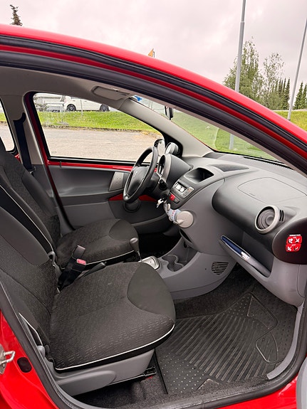 Peugeot 107 22 of 30