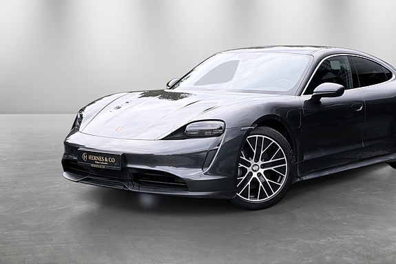 Porsche Taycan 2 of 5