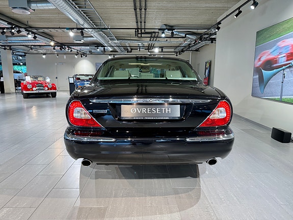 Jaguar XJ 5 of 28