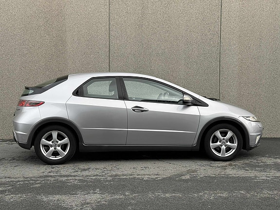 Honda Civic 4 of 5