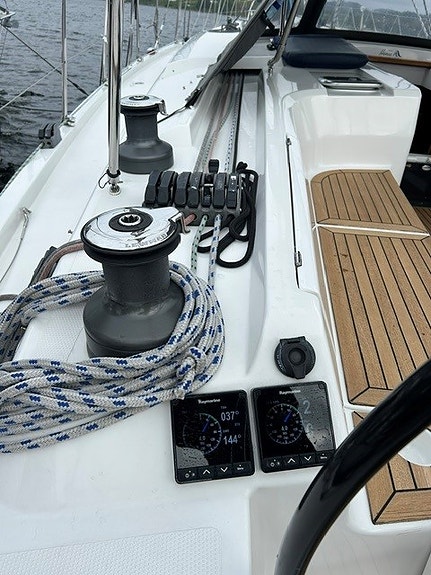 SALG / BYTTELÅNE BÅT? Hanse 445, VP D2-75 fra 2025. Navigasjon 2022/2023 ++ 13 of 30