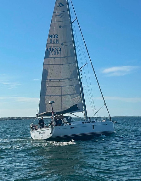 Hanse 445 med VP D2-75 fra 2025. Ny nav. 2022/2023 ++ Meget påkostet! Skipsreg. 4 of 5
