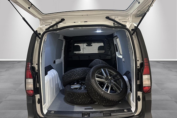 Volkswagen Caddy Maxi 5 of 5