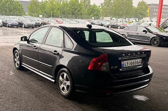 Volvo S40 9 of 30